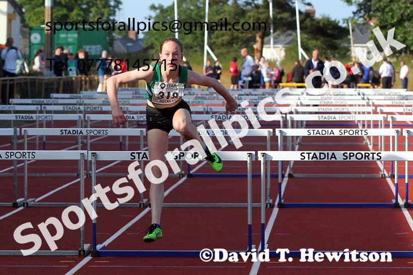 Hurdles, 2021 North East Grand Prix No.4, Monkton, Wednesday, June 30th. Photo: David T. Hewitson/Sports for All Pics